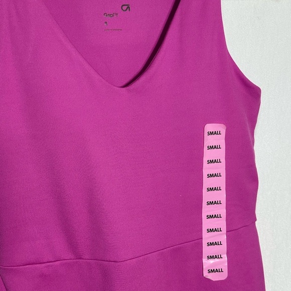 NWT Gap Fit active tank dress pink - size medium - Picture 6 of 9